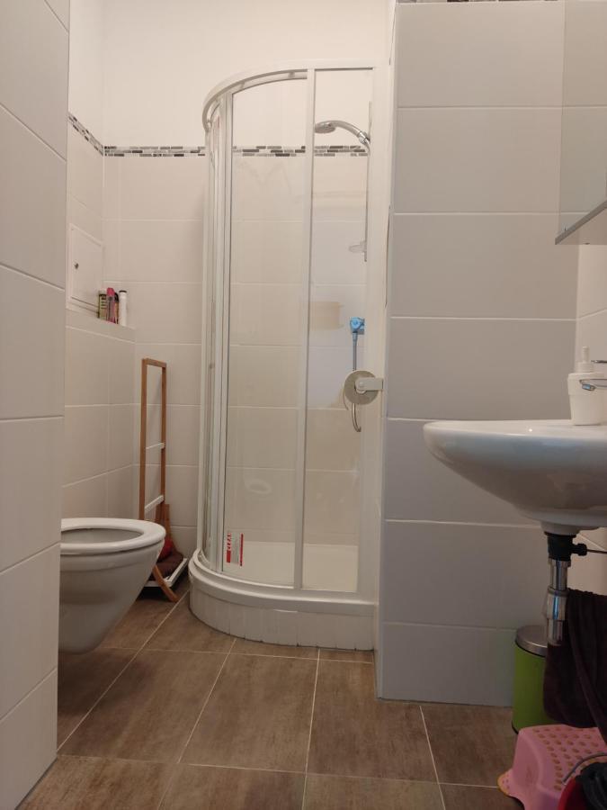 וינה Ferienzimmer Seepark מראה חיצוני תמונה